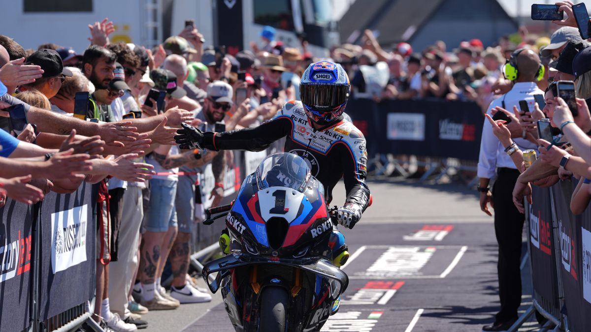 Toprak Razgatlioglu, vincitore di Gara 1 della SBK a Donington