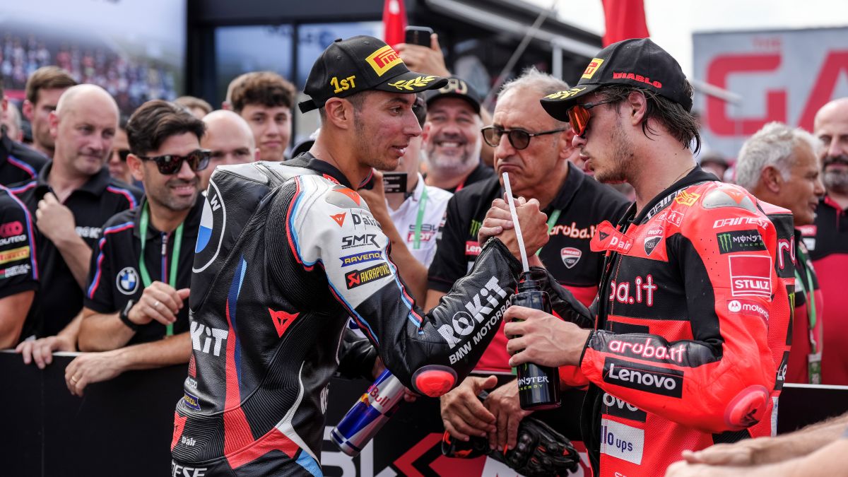 Bulega e Razgatlioglu al parco chiuso di Donington 2025