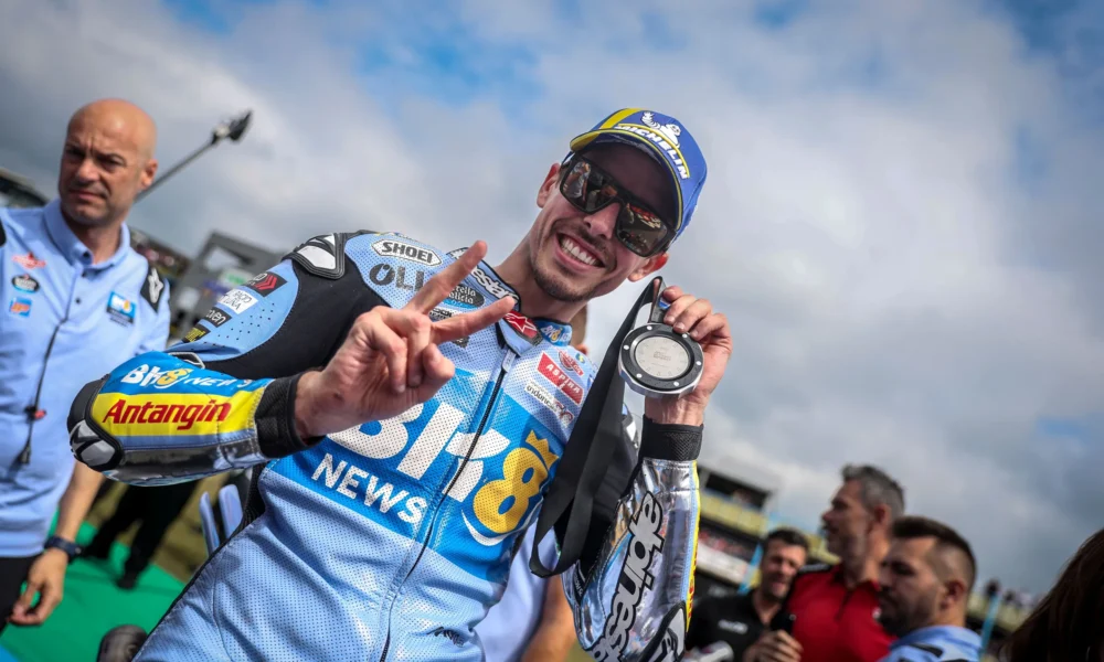 Alex Marquez sul podio della Sprint di Assen con Gresini