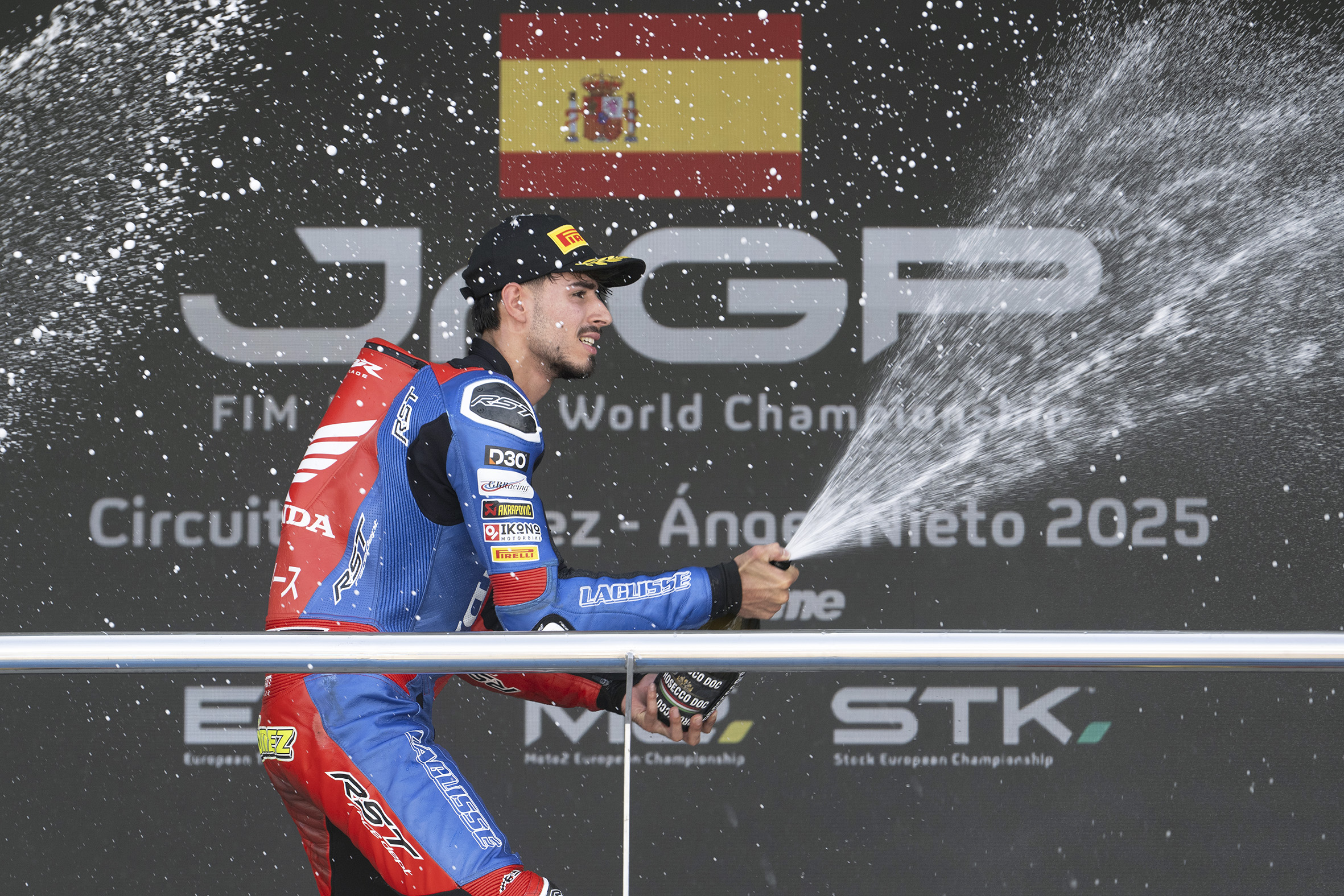 Borja Gomez sul podio di Jerez