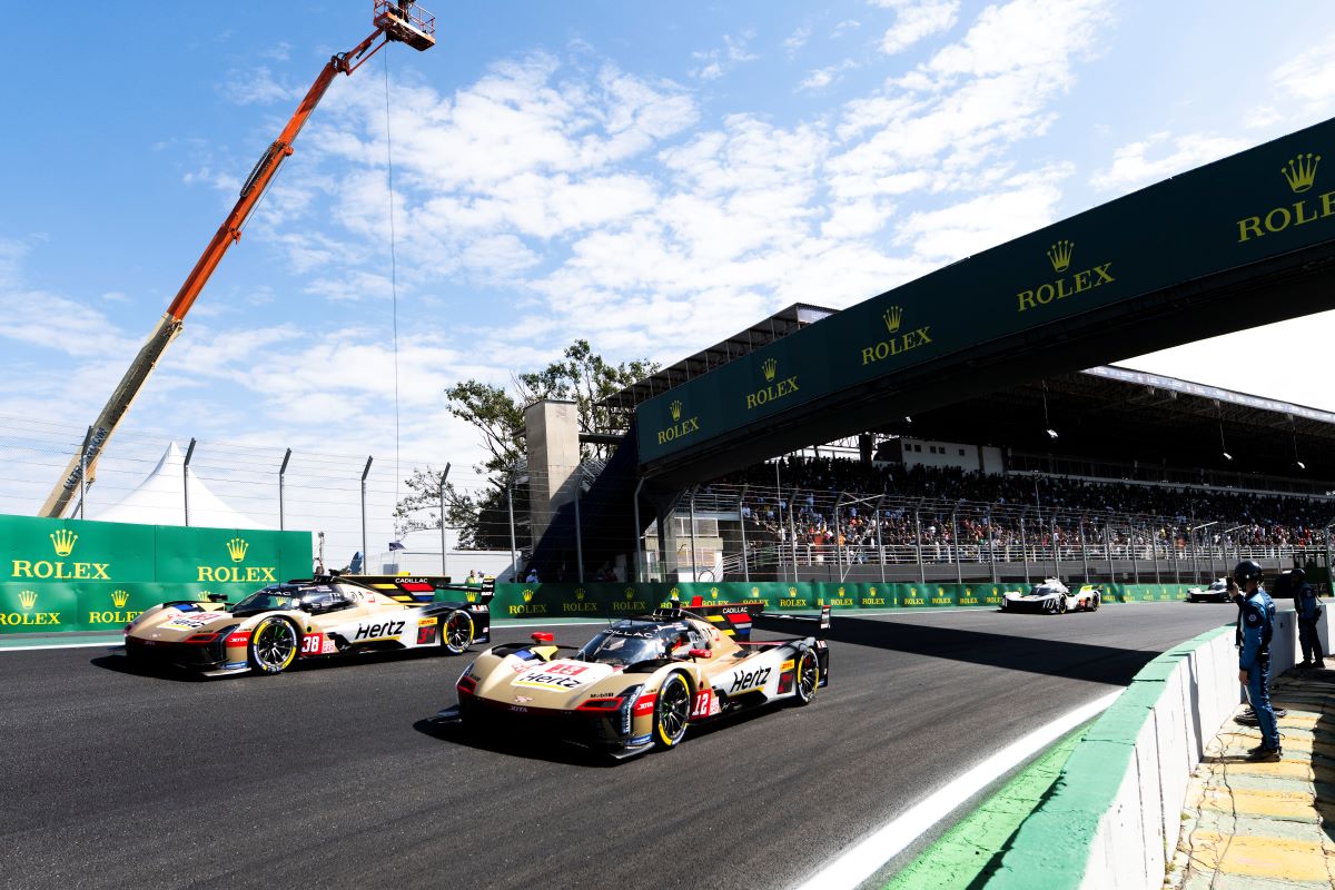 Le due Cadillac in parata a San Paolo dopo la doppietta nella 6 Ore del WEC 2025