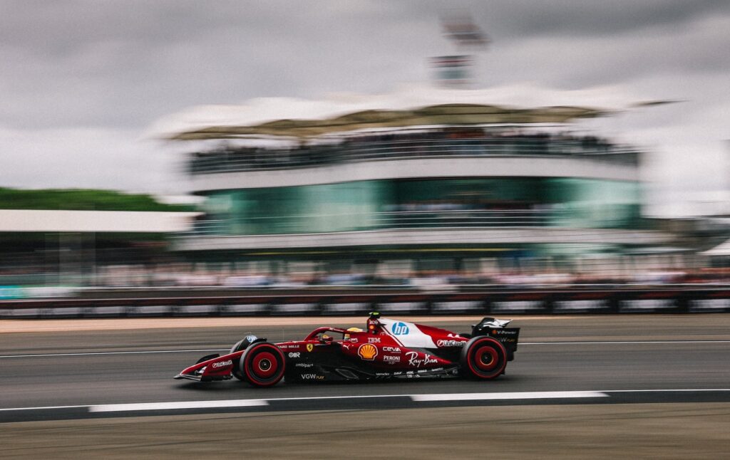 Lewis Hamilton a Silverstone (© Scuderia Ferrari)