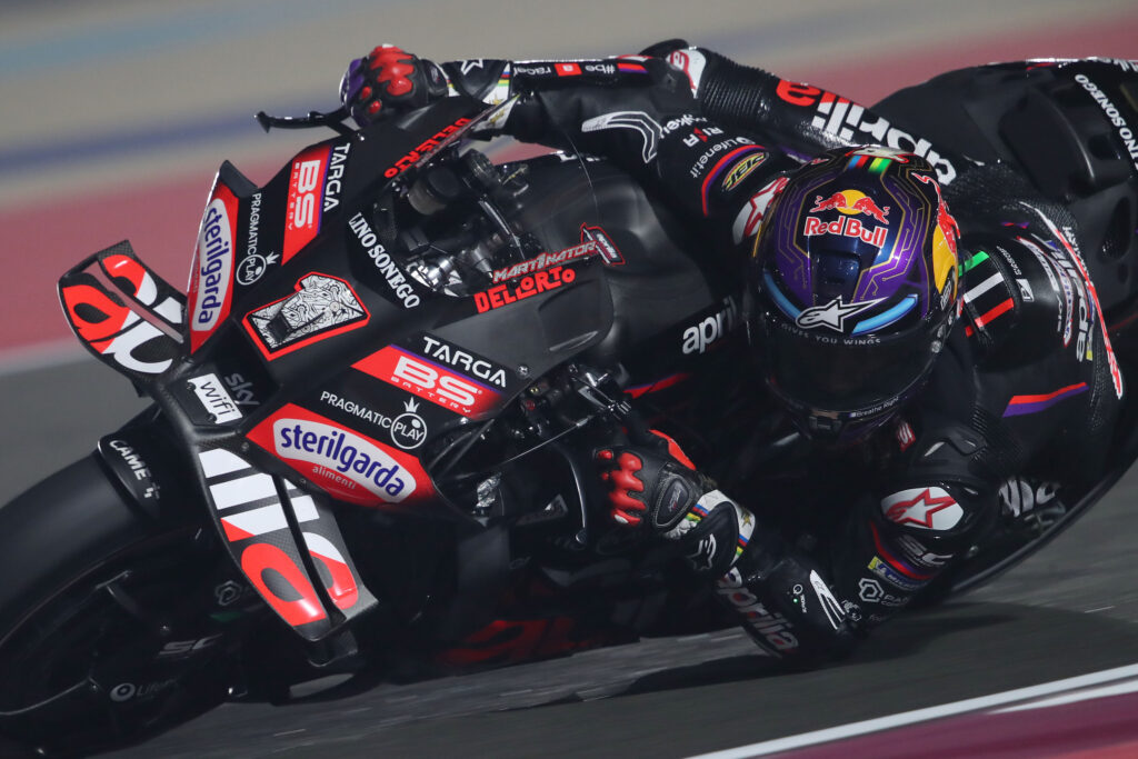 Jorge Martin in pista in Qatar, ultima apparizione di questa stagione