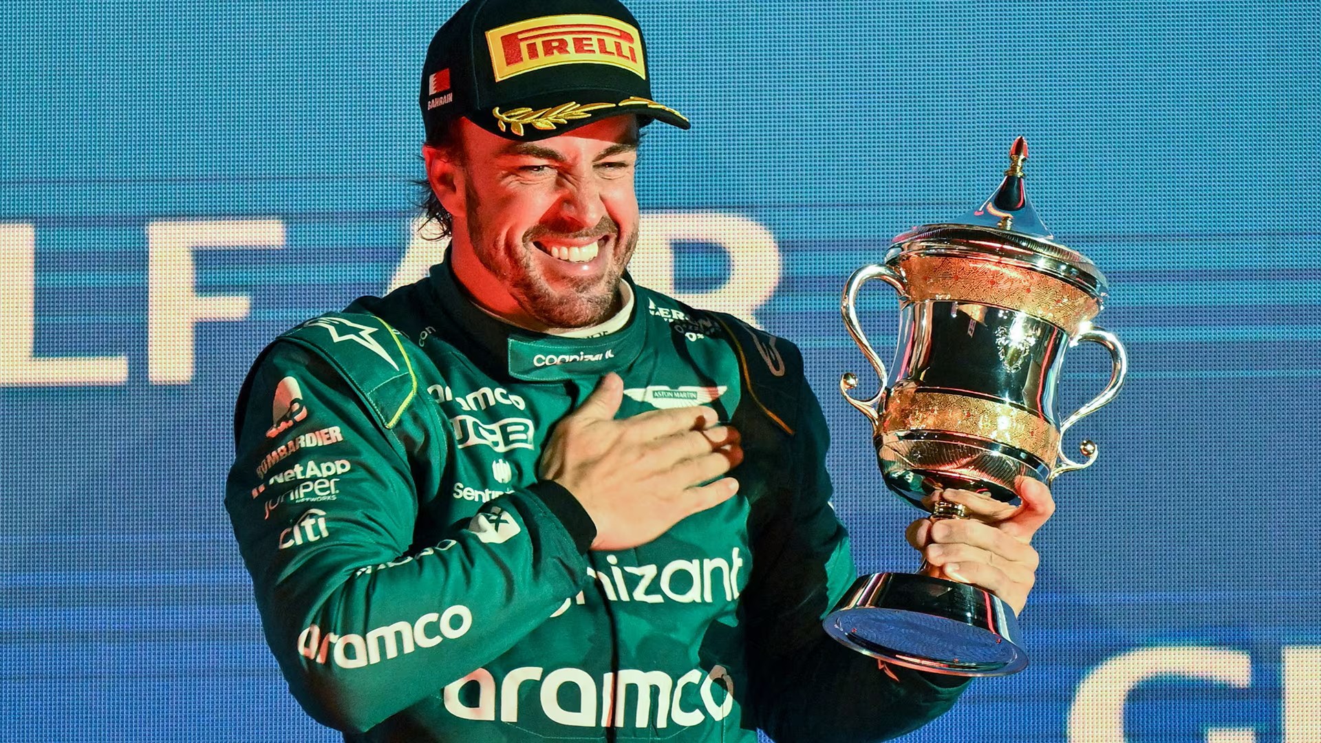 Alonso festeggia il primo podio con Aston Martin in Bahrain