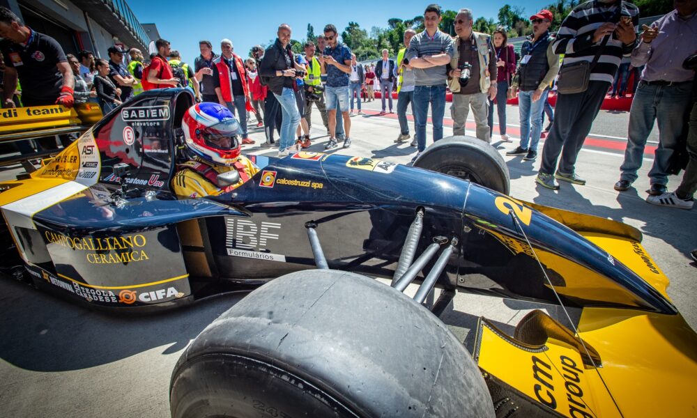 Una Minardi M192 in una passata edizione del Minardi Day