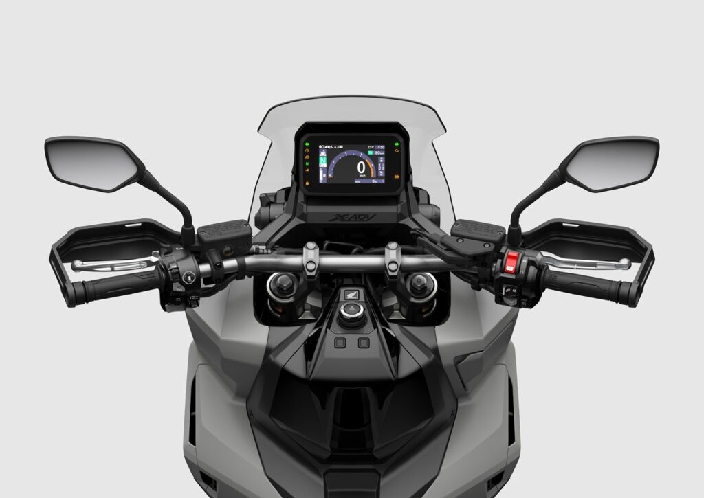 L'area comandi e il cruscotto della Honda X-ADV (© Honda)