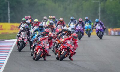 I bolidi della MotoGP a Brno. Dal 2027 i carburanti dovranno essere non fossili (© MotoGP)