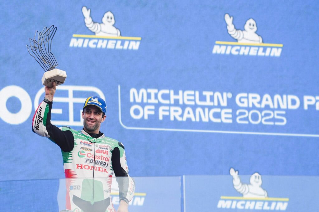 Johann Zarco sul podio a Le Mans