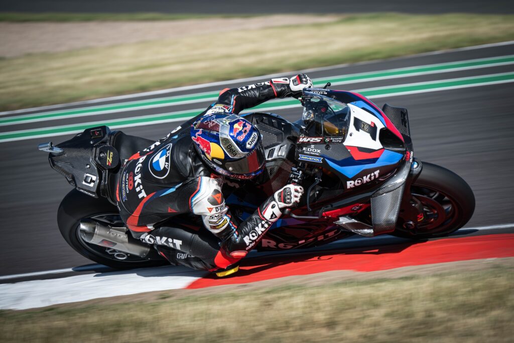 Toprak Ratzgatlioglu sulla BMW M 1000 RR