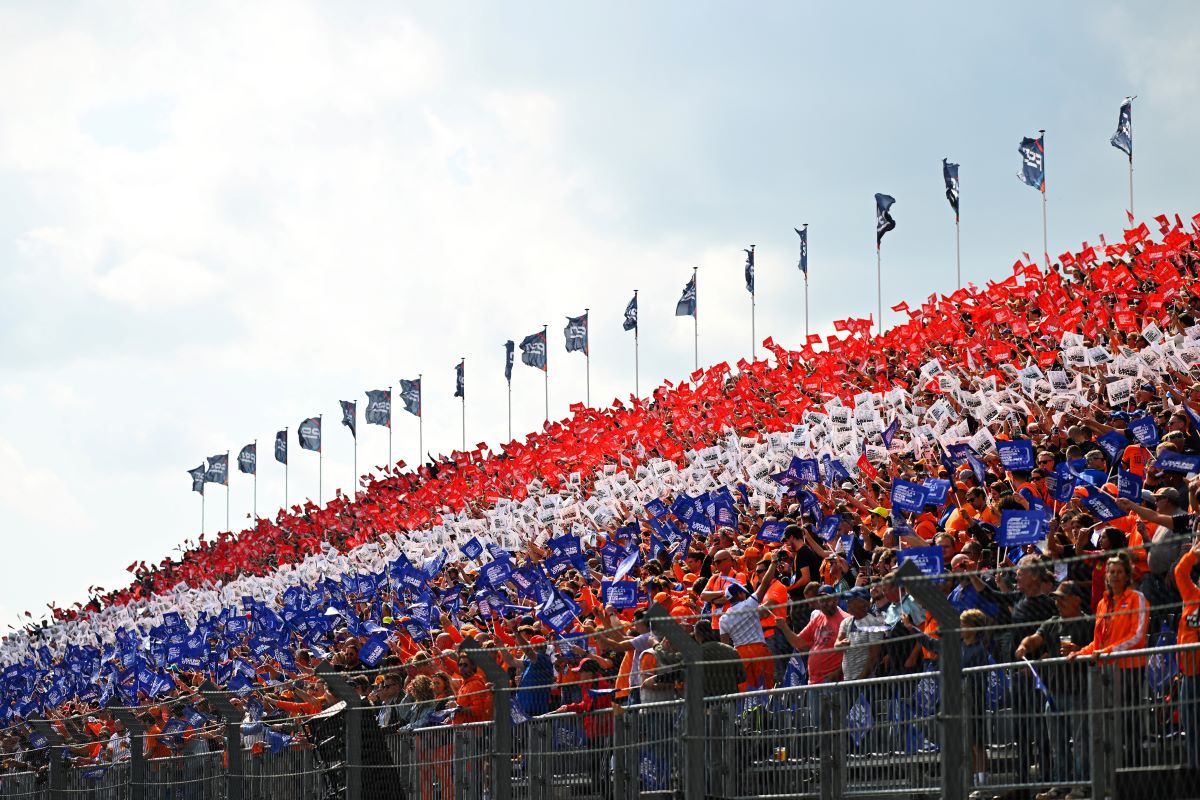 La folla orange a Zandvoort