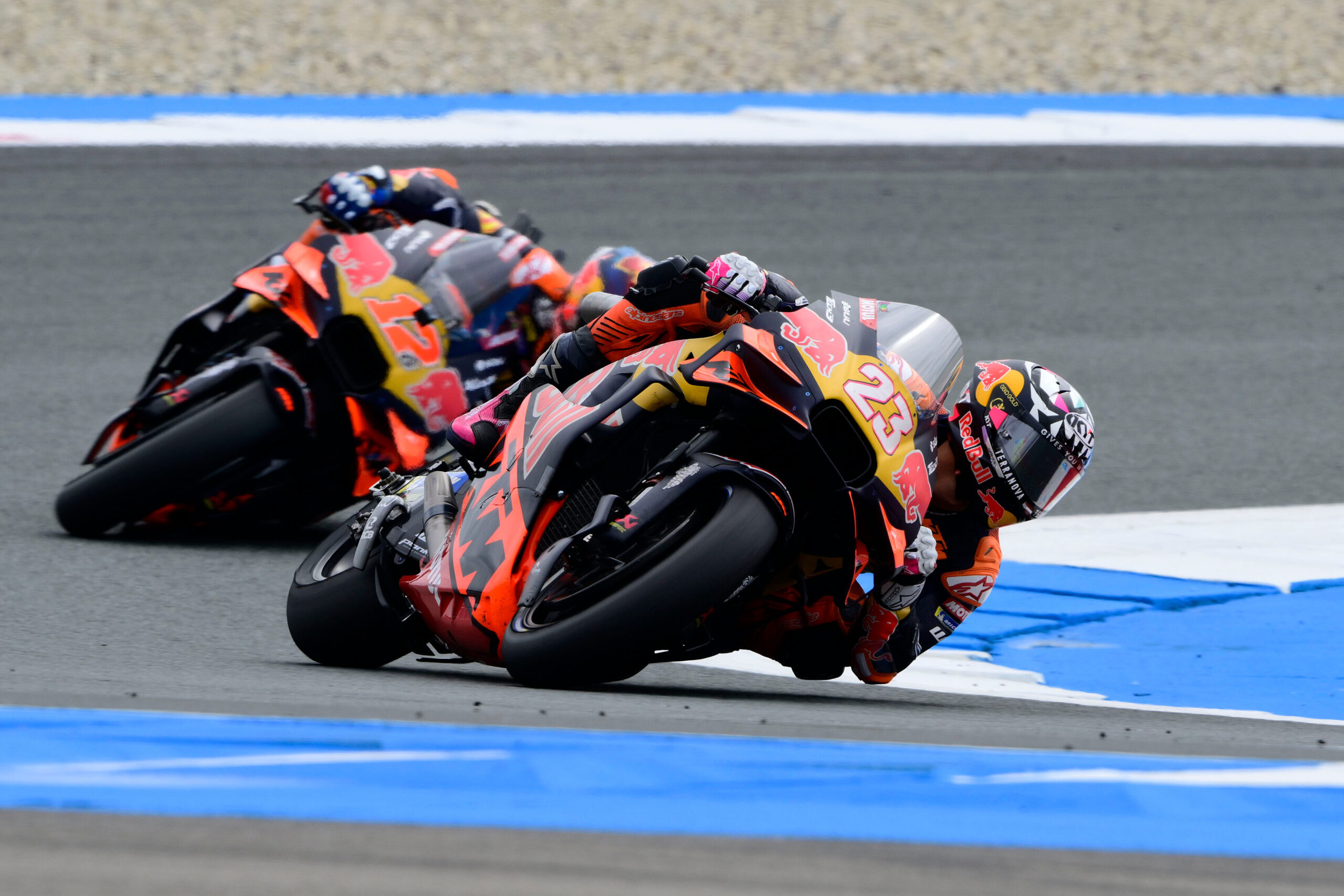 I piloti Tech3 in azione ad Assen