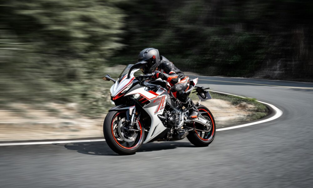 La Zontes 703 RR, la supersportiva della casa cinese