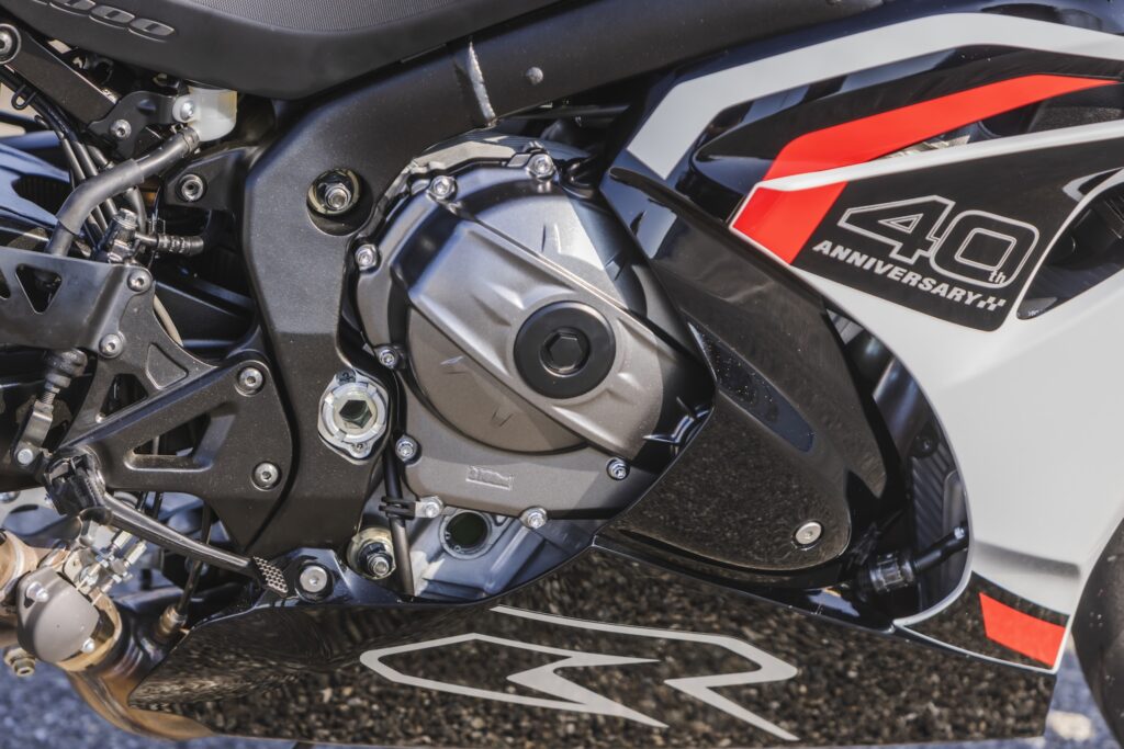 L'area di alloggiamento del motore della Suzuki GSX-R1000R