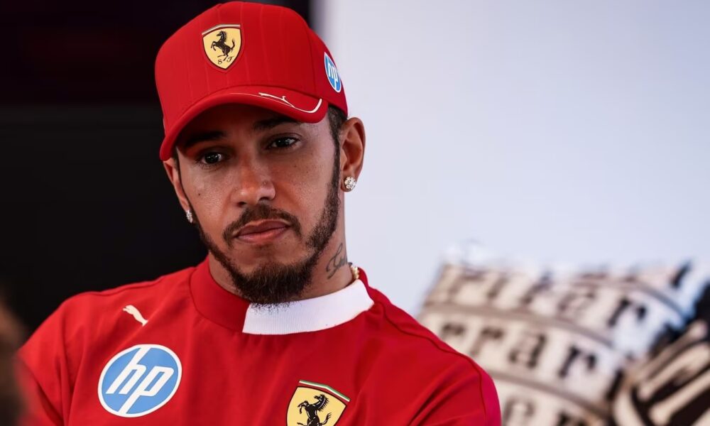 Lewis Hamilton pensieroso in Ungheria