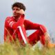 Charles Leclerc sconsolato dopo lo zero di Zandvoort (© F1)