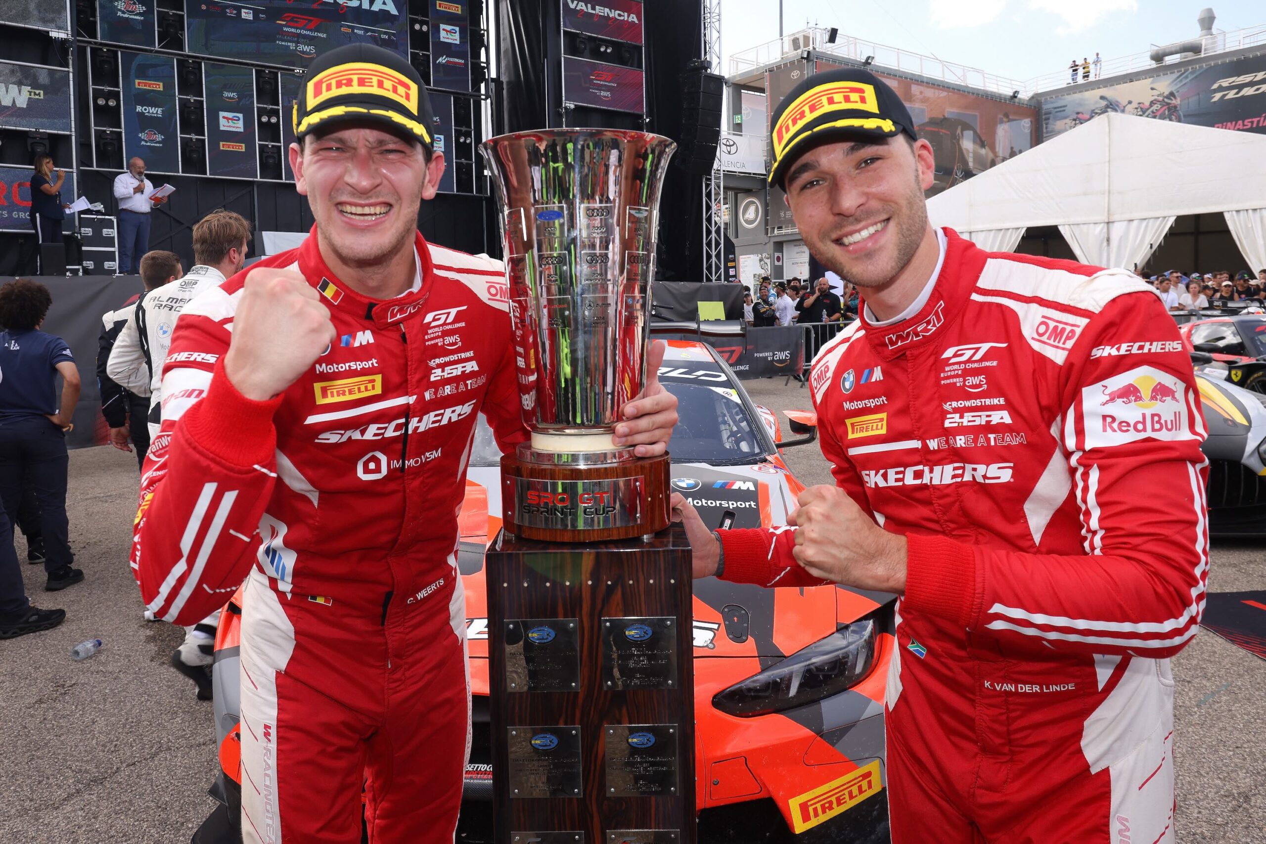 Weerts e van der Linde, vincitori del titolo GTWCE Sprint Cup 2025 a Valencia (© JEP/SRO)