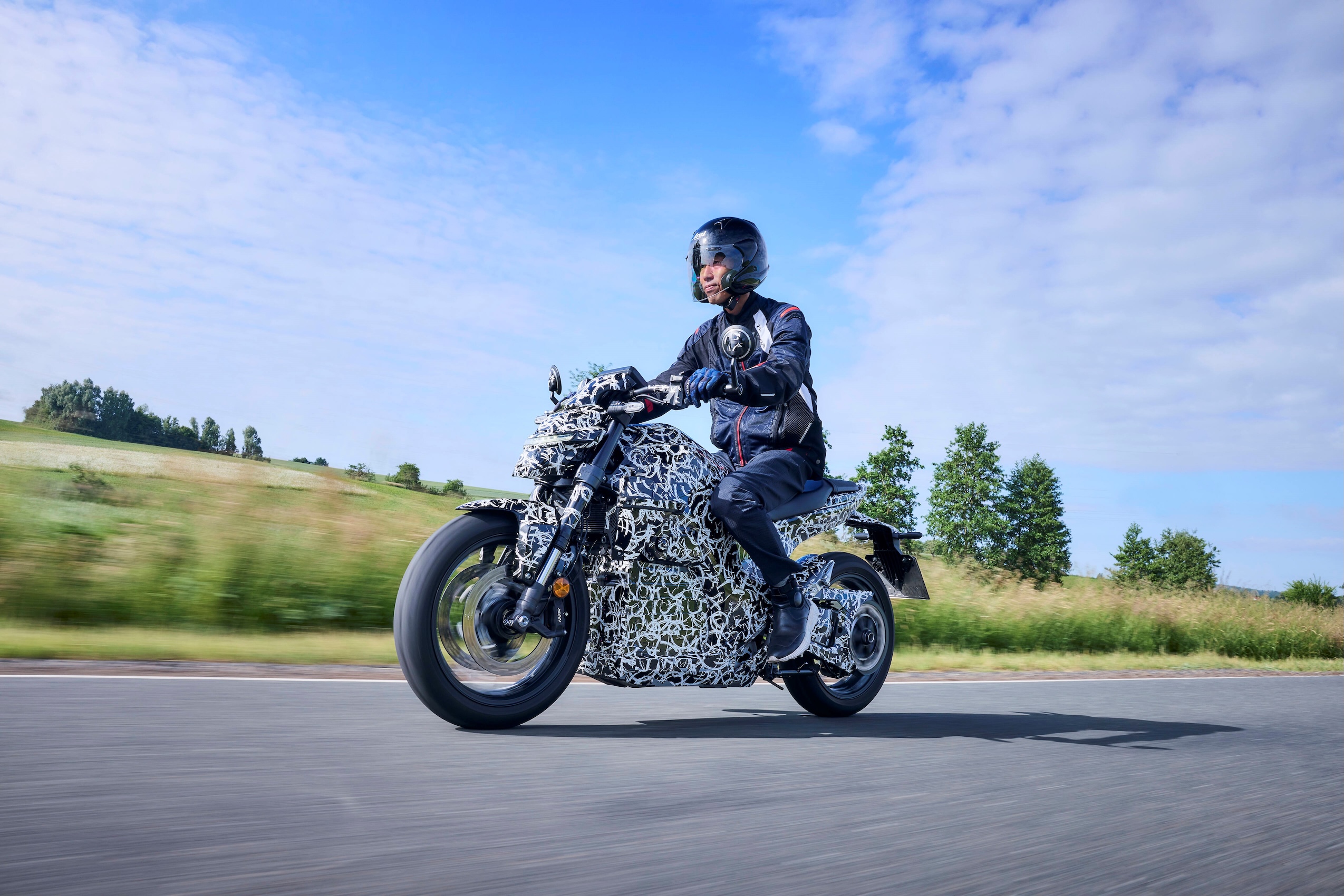 La prova su strada della Honda EV FUN Concept (© Honda)