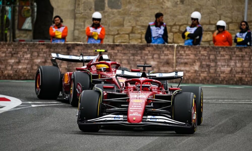 Le due Ferrari durante il GP Azerbaijan 2025 (© Ferrari)