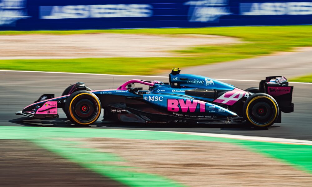 L'Alpine in pista durante il weekend di Monza (© Alpine)