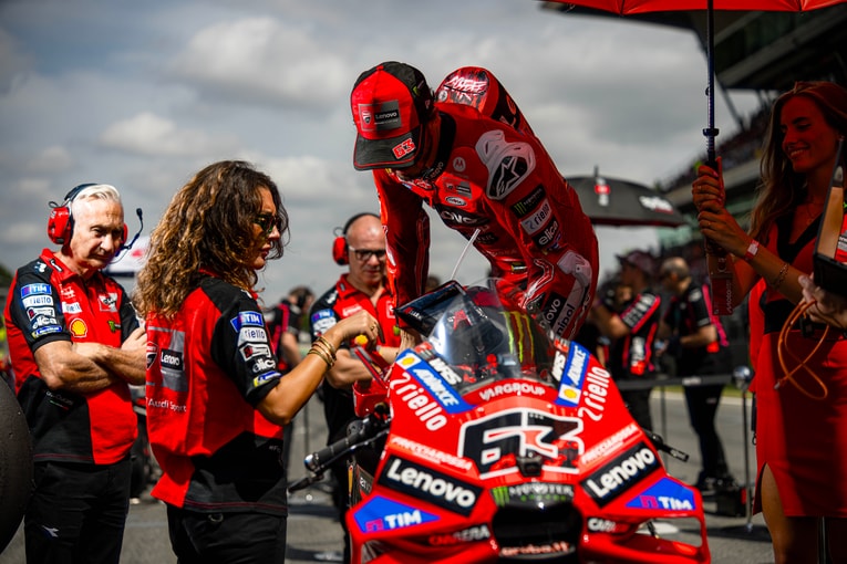 Bagnaia sulla griglia a Barcellona
