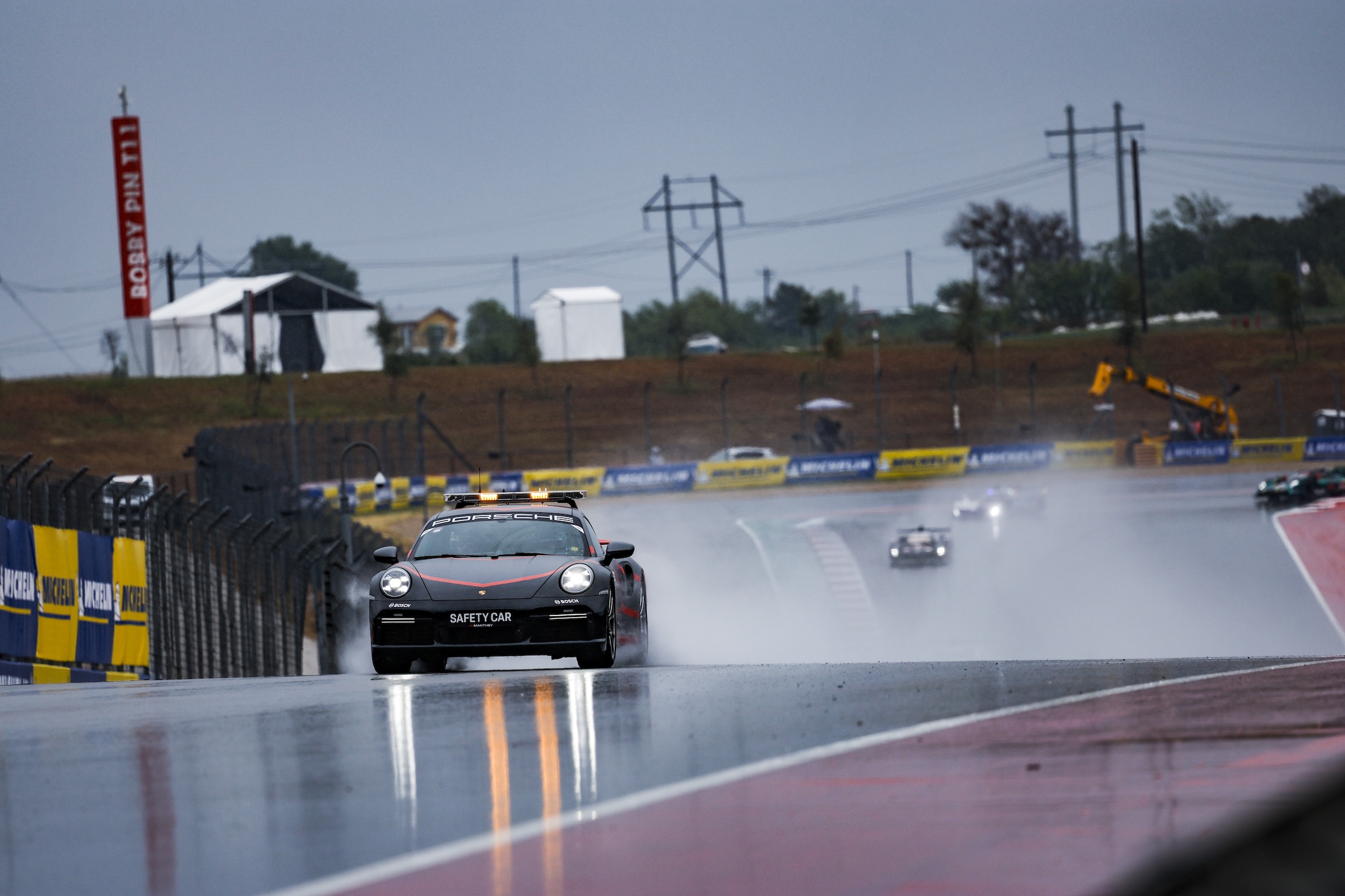 La Safety Car durante la Lone Star Le Mans 2025 (© DPPI / FIA WEC)
