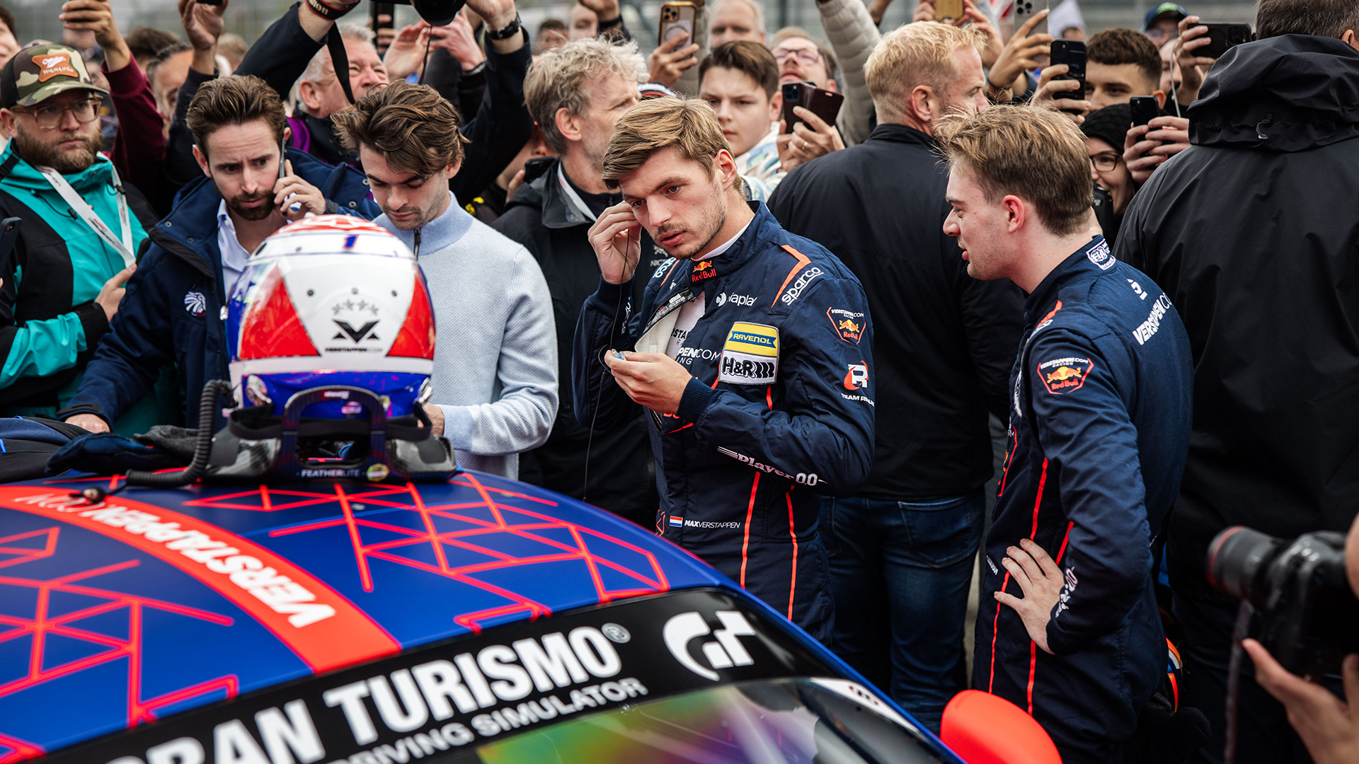 Max Verstappen sulla griglia della NLS9 al Nurburgring
