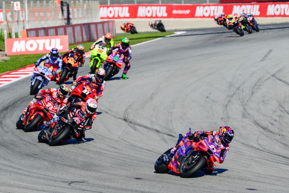 La MotoGP in azione a Barcellona