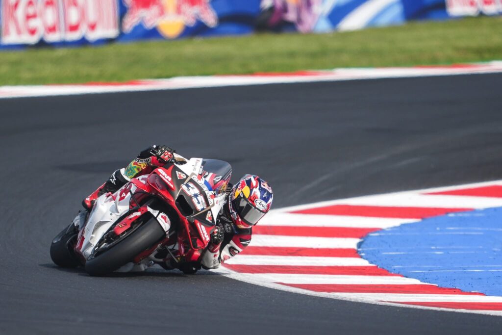 Somkiat Chantra correrà in Superbike con il team HRC