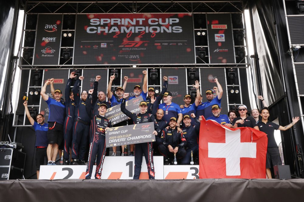 Lulham e Vermeulen, vincitori della Sprint Cup per la classe Gold (© JEP/SRO)