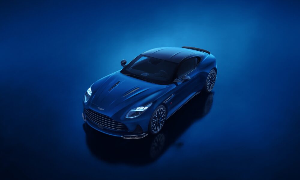 Aston Martin DB12 S