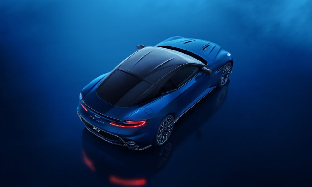 Aston Martin DB12 S