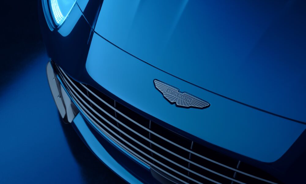 Aston Martin DB12 S anteriore