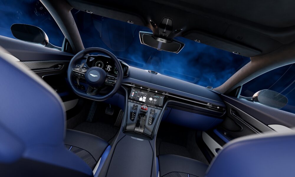 Aston Martin DB12 S interni