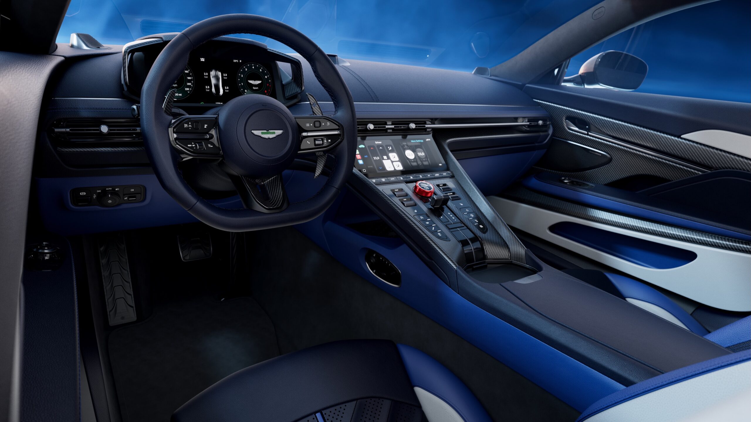 Aston Martin DB12 S abitacolo