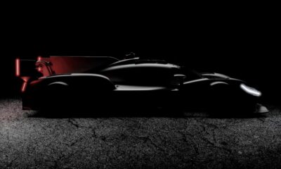 La vista laterale della Toyota GR010 Hybrid in versione 2026