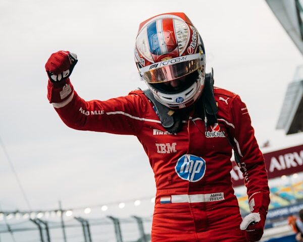 Maya Weug, Scuderia HP Ferrari