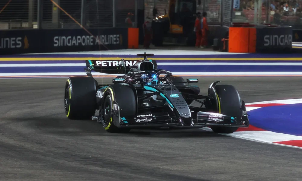 George Russell, primo nelle qualifiche di Singapore