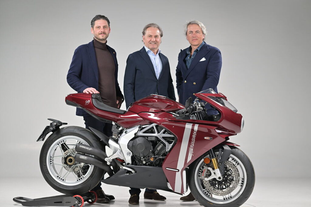 Da sinistra, il CEO MV Agusta Luca Martin, il presidente Hubert Trunkenpolz e il Marketing Officer Filippo Bassoli