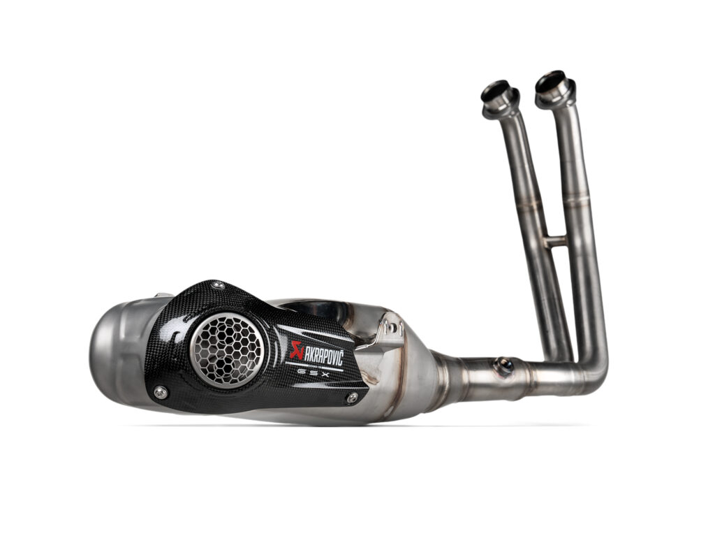 Il terminale di scarico Akrapovic (© Suzuki)