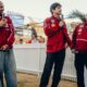 Frederic Vasseur insieme a Hamilton e Leclerc a Melbourne (© Scuderia Ferrari)