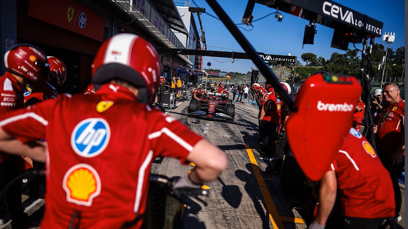 Pit Stop Ferrari a Imola