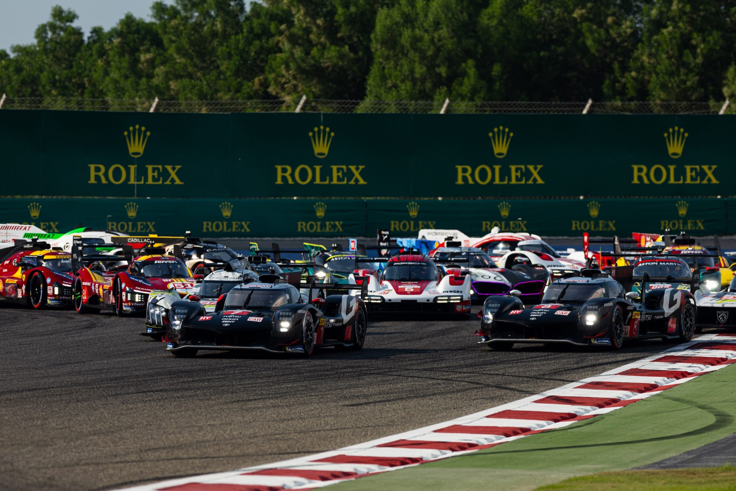 La partenza della 8 Ore del Bahrain 2025 (© DPPI / FIA WEC)