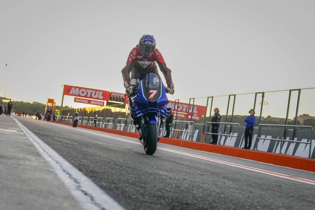 Toprak Razgatlioglu ha stupito nella sua prima uscita con Yamaha