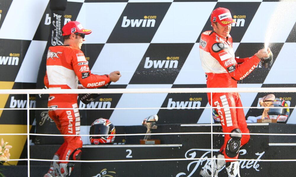 Troy Bayliss vinse il GP di Valencia nel 2006