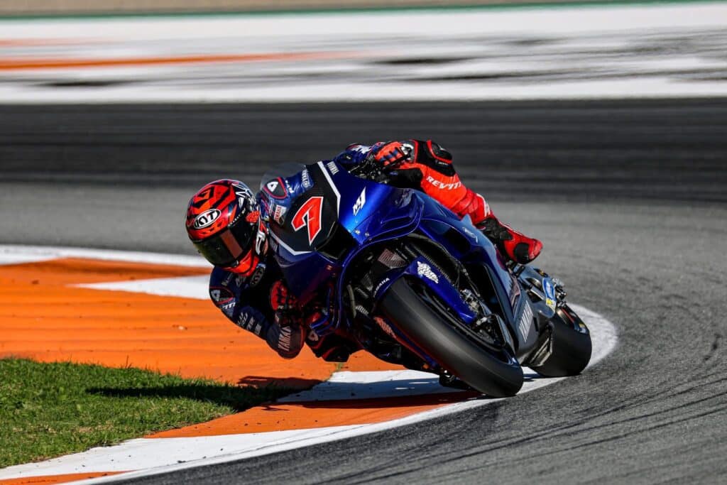 Yamaha passerà al motore V4 già dalla stagione 2026