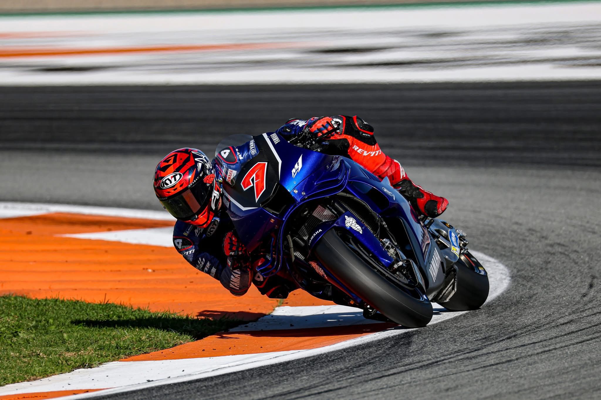 Yamaha passerà al motore V4 già dalla stagione 2026