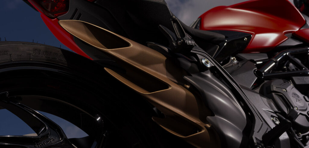 Un particolare della Brutale 800 2026