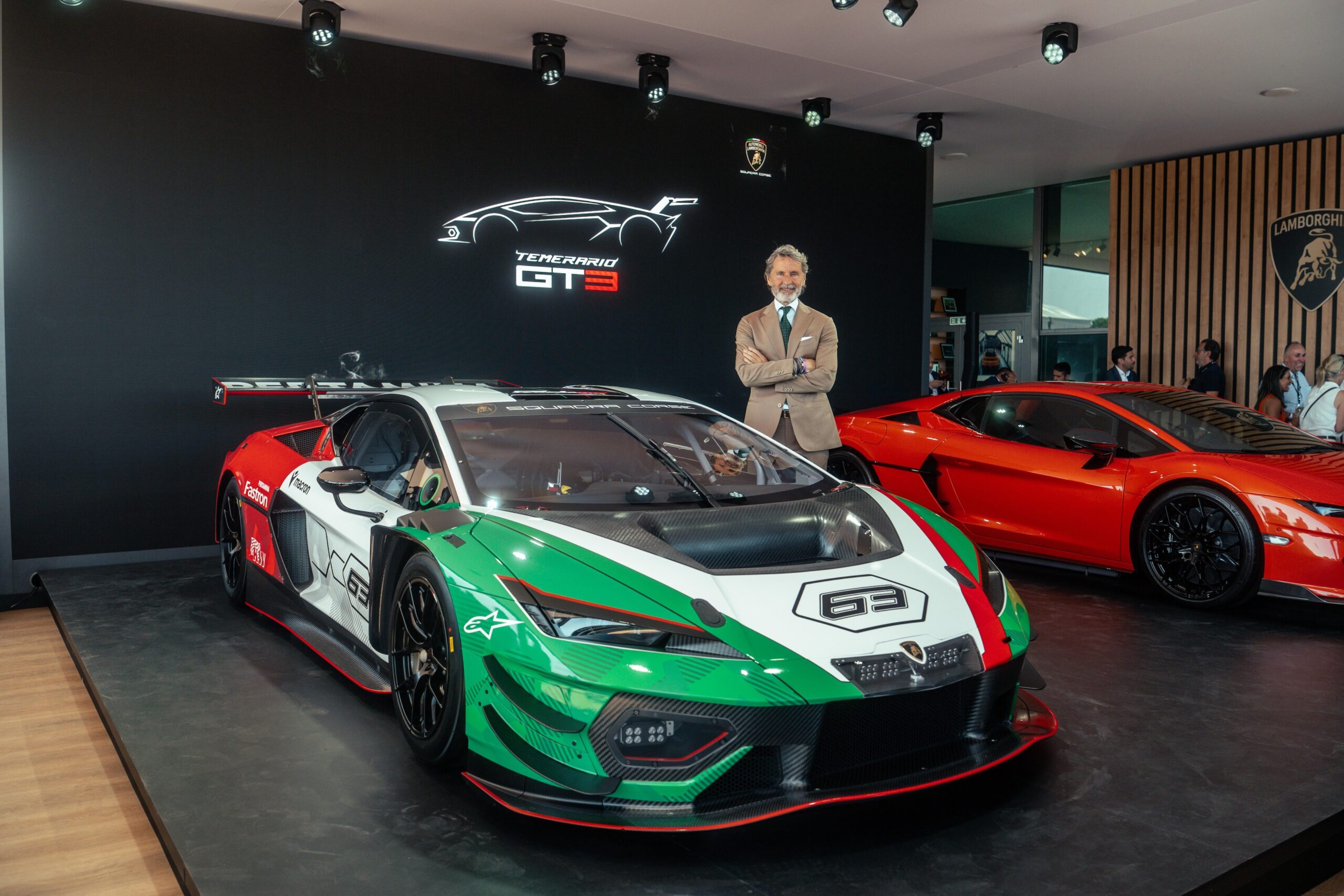 Stephan Winkelmann con la Temerario GT3 (© Lamborghini)