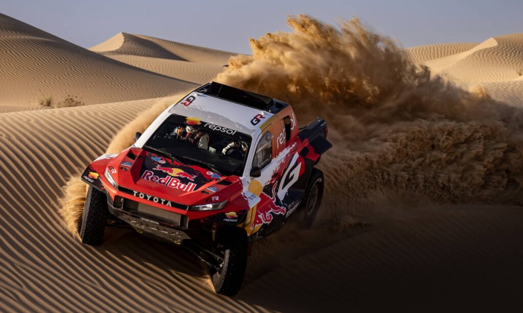 dkr gr hilux toyota