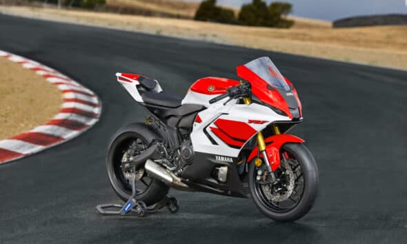 La Yamaha R7 2026 nella livrea 70th Anniversary (© Yamaha)